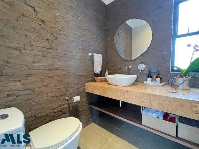 Gallery photo 11