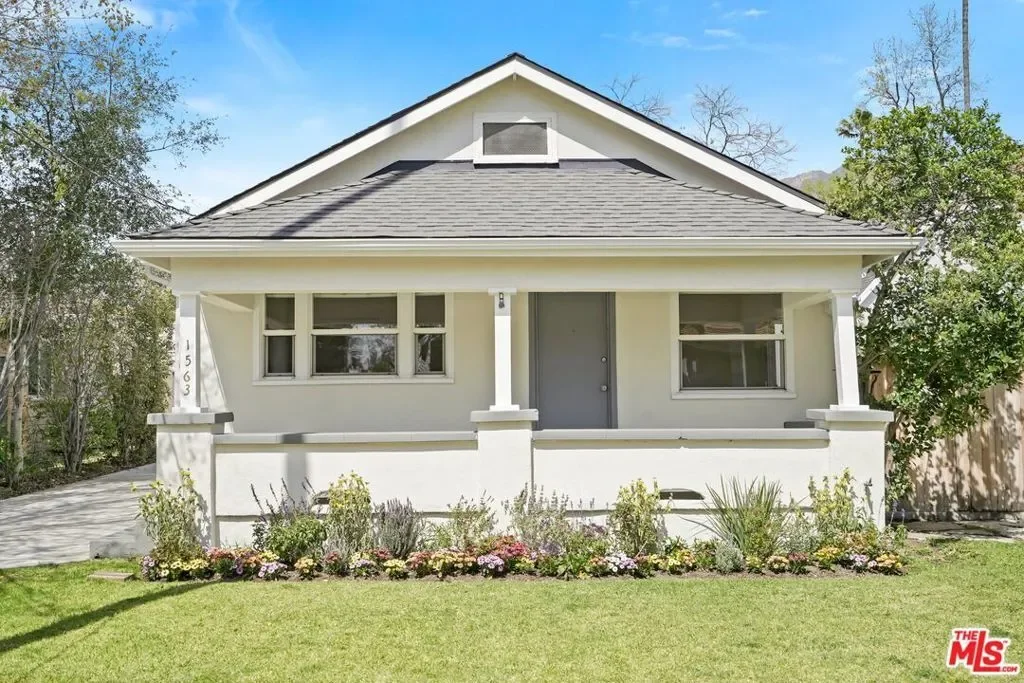 1561 East Elizabeth Street, Altadena, California, United States. - Photo 22