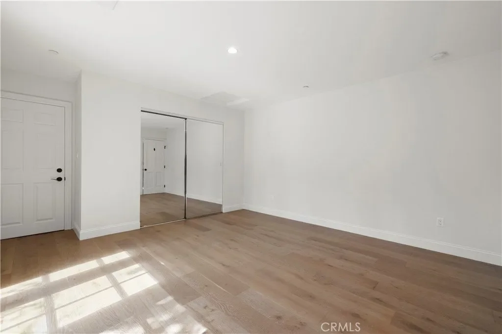 5200 Collier Place, Woodland Hills, CA, 91364, USA, Los Angeles, California, United States. - Photo 11