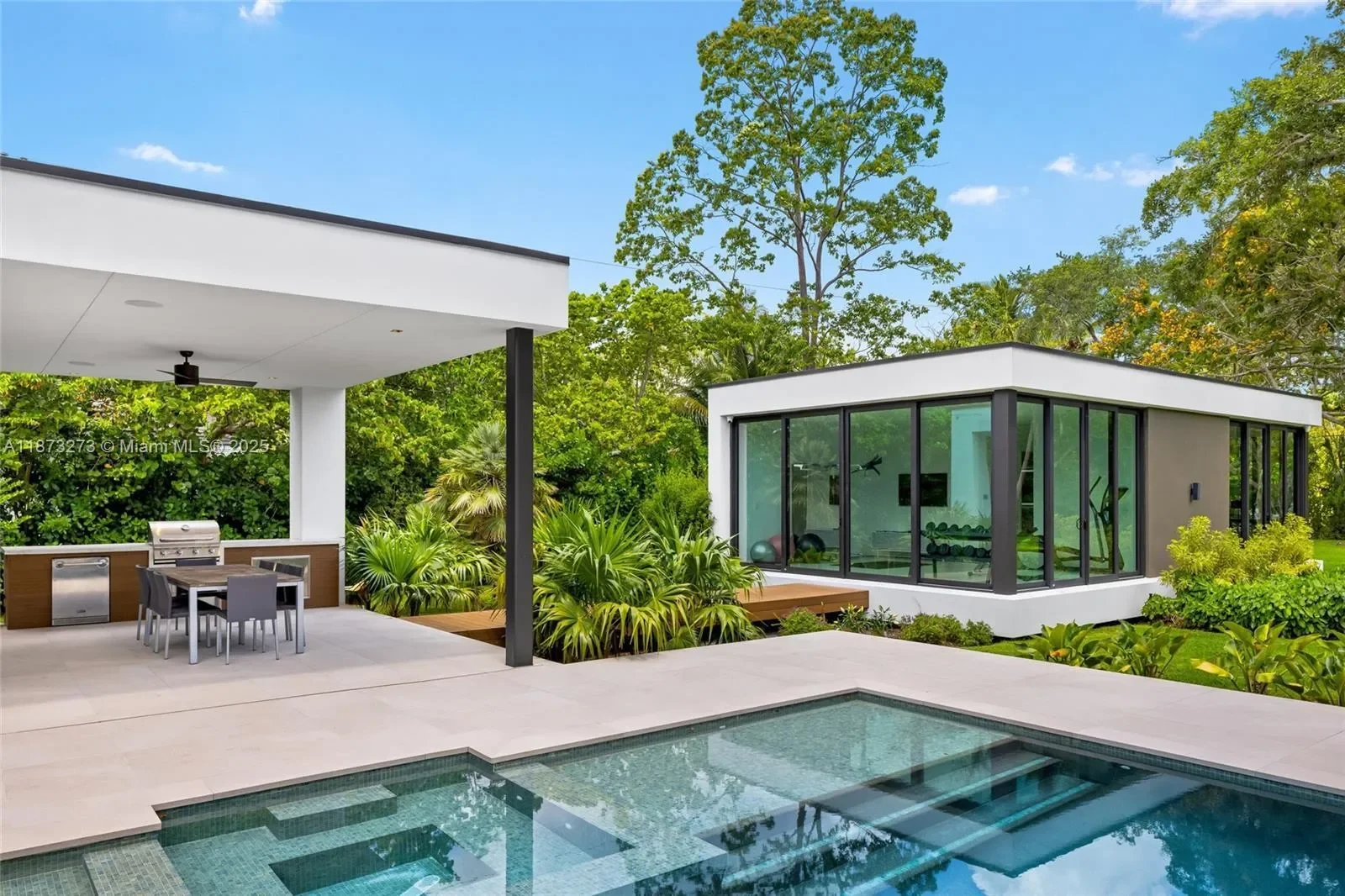 12100 SW 79th Ave, Coral Gables, Florida, United States. - Photo 45