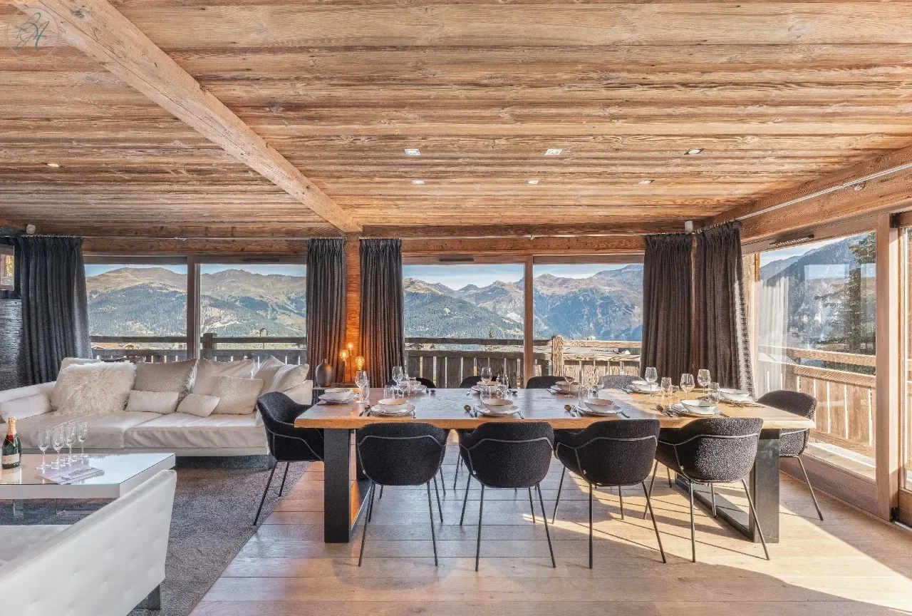 Courchevel, Auvergne-Rhône-Alpes, France. - Hero Image