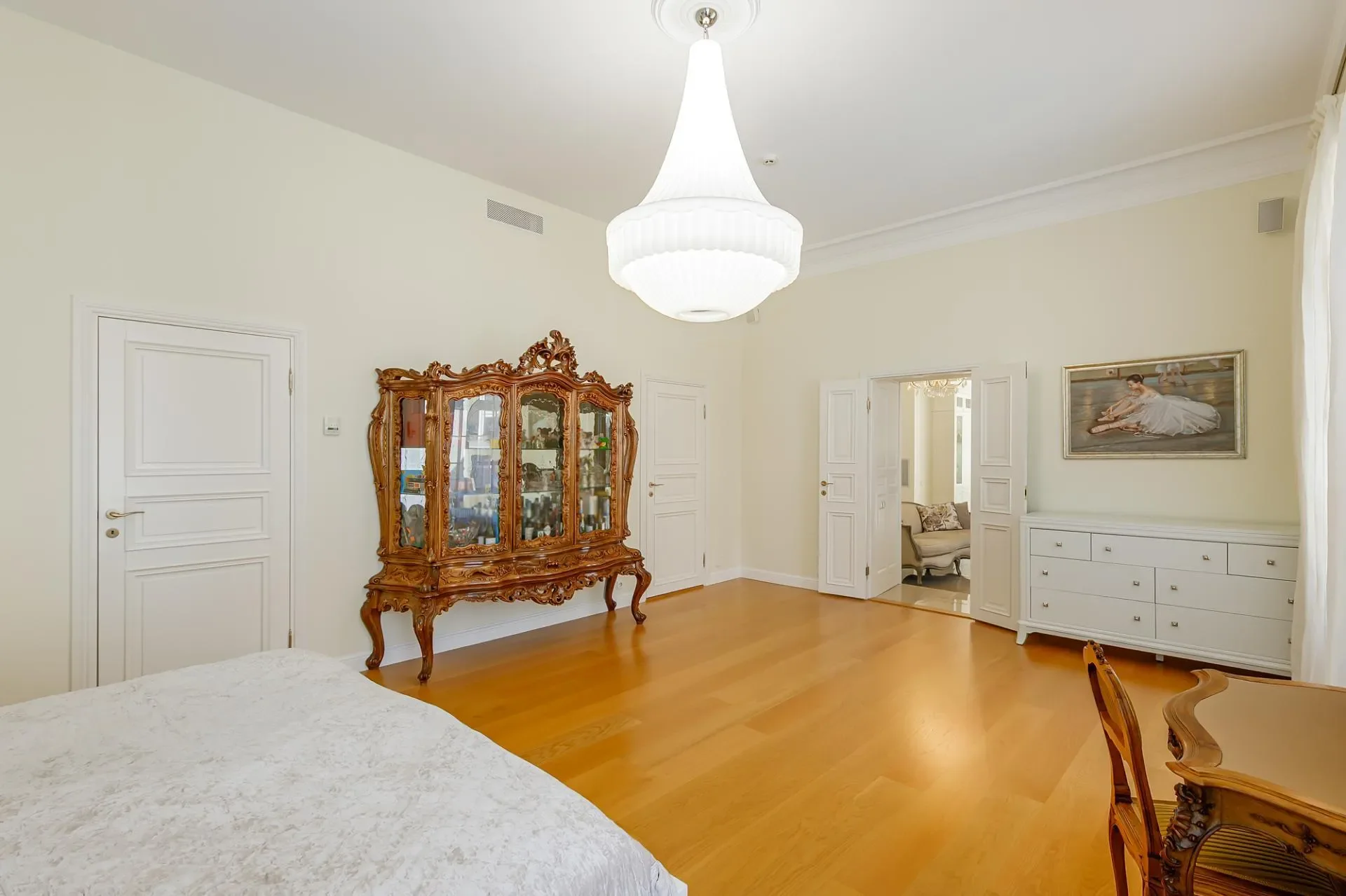Gallery photo 9