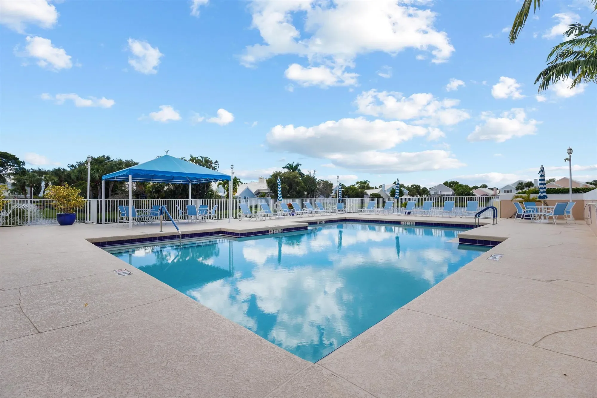 54 Windsor Lane, Palm Beach Gardens, Florida, United States. - Photo 15