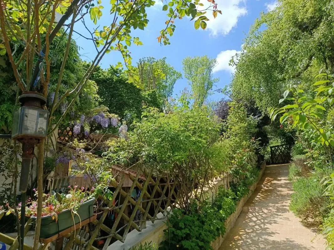 Baillet-en-France, Île-de-France, France. - Photo 22