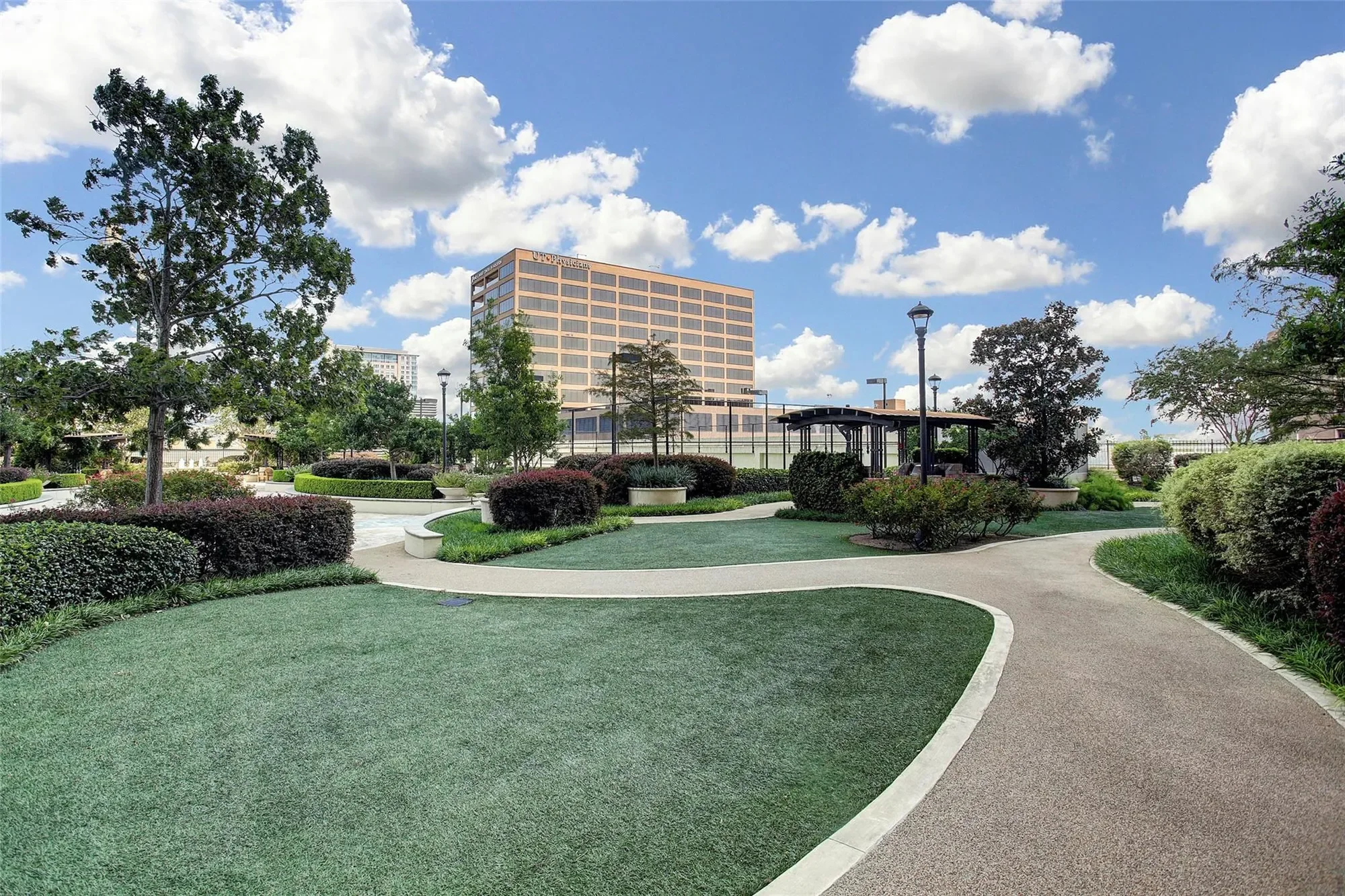 1111 Hermann Drive 7F, Houston, Texas, United States. - Photo 35