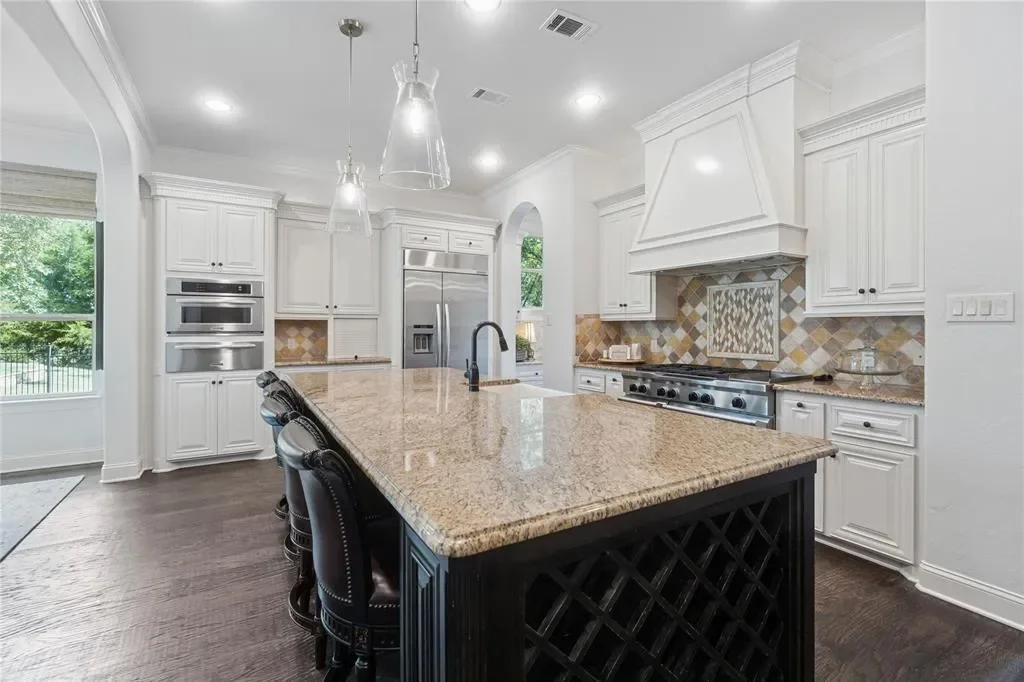 5803 Chalford Common, Colleyville, Texas, United States. - Photo 11
