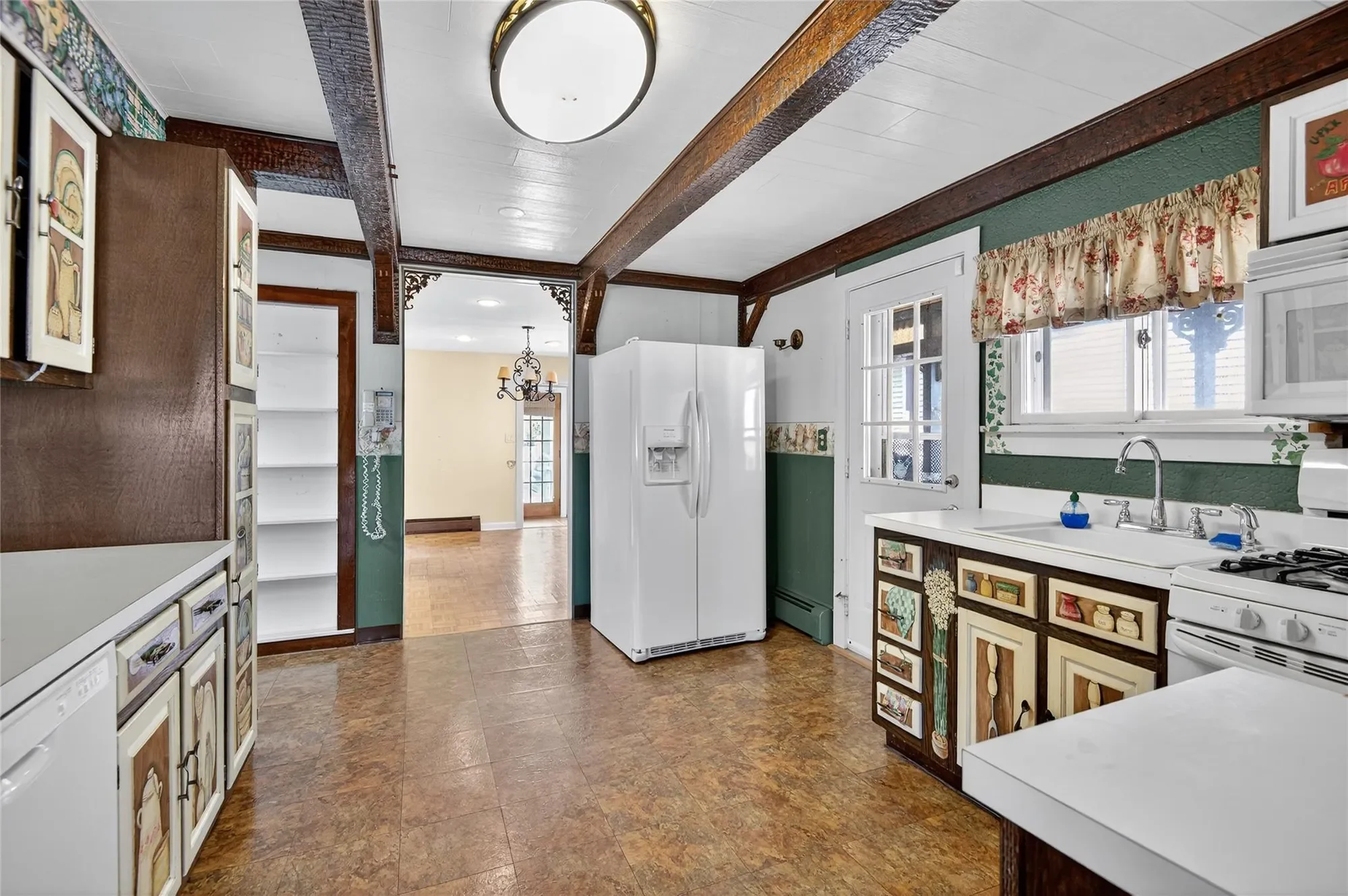 332 Mineola Avenue , Carle Place, NY 11514, Carle Place, New York, United States. - Photo 3