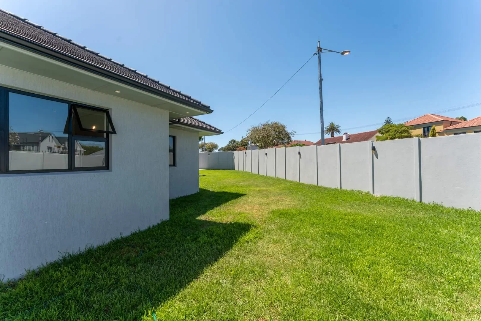 Exterior photo 11