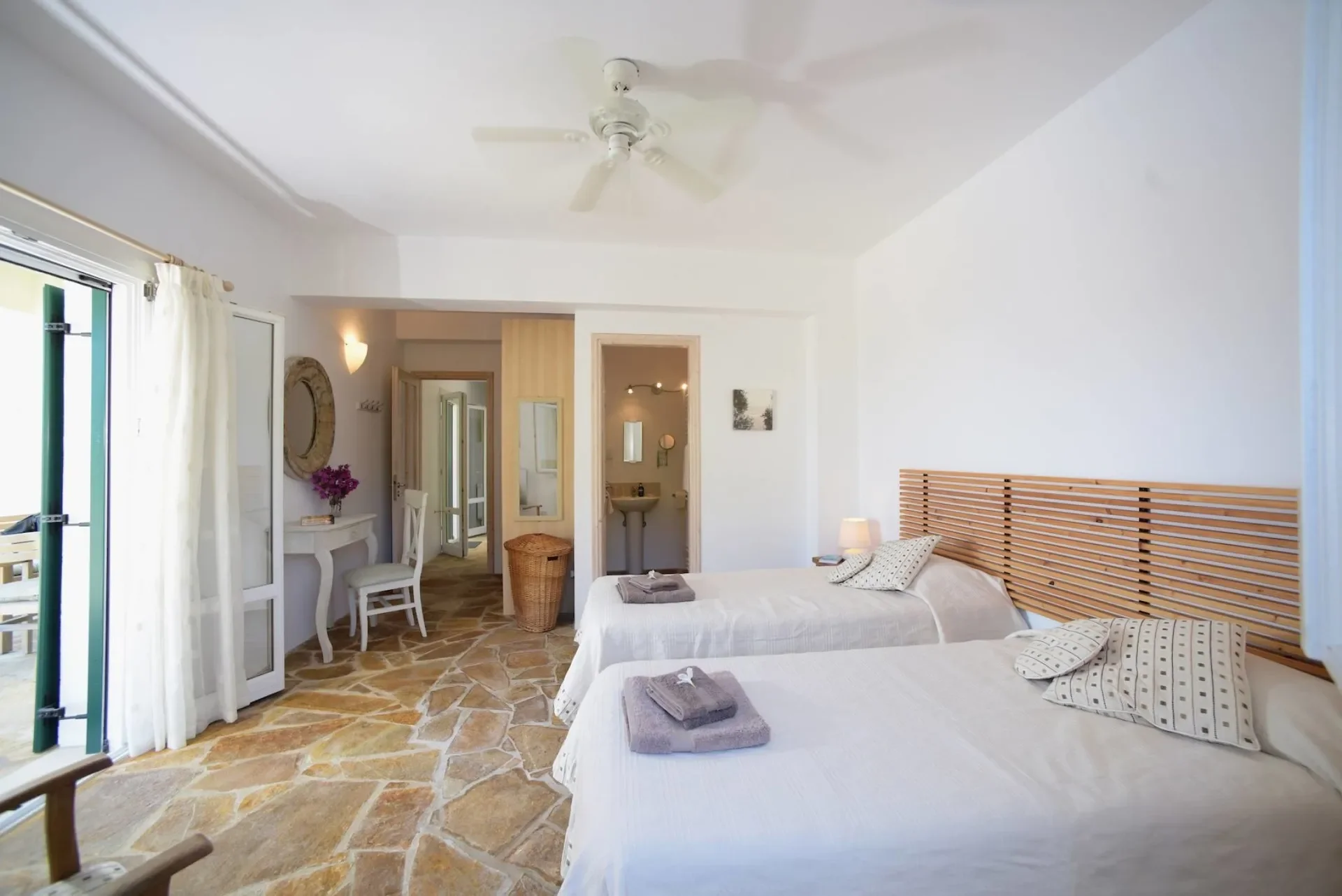 Gallery photo 6