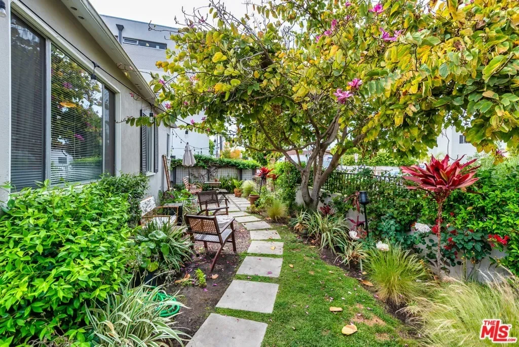2339 Abbot Kinney Boulevard, Los Angeles, California, United States. - Photo 14