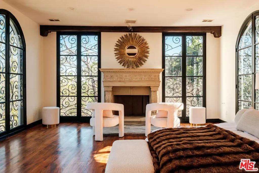 1301 N Beverly Drive, Beverly Hills, California, United States. - Photo 11