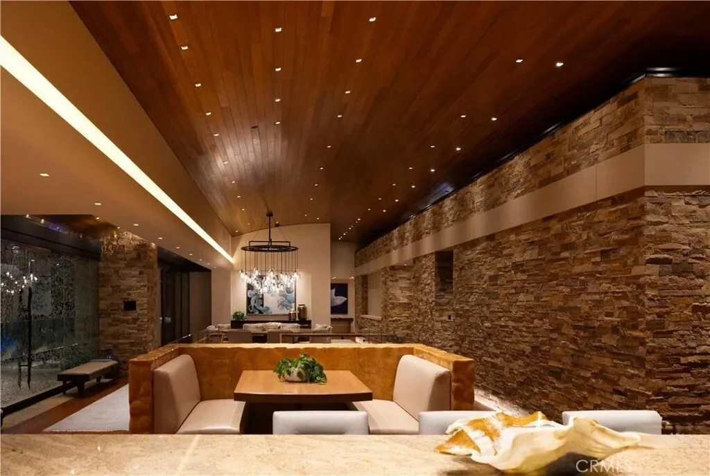 2526 Riviera Drive, Laguna Beach, California, United States. - Photo 17