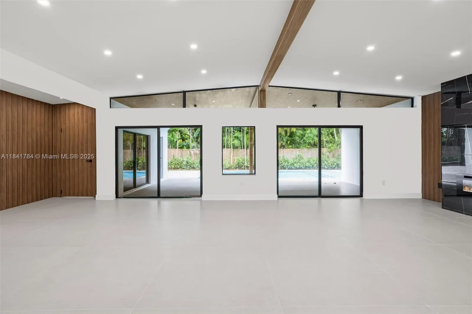2180 NE 190th Ter, North Miami Beach, Florida, United States. - Photo 13