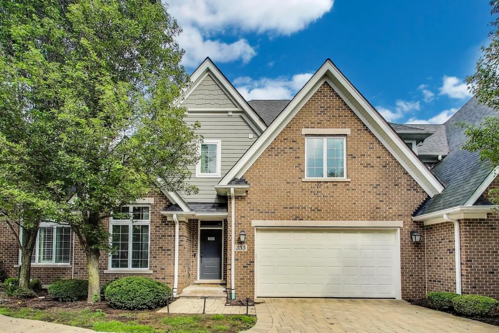 355 W FIRST Avenue, Elmhurst, Illinois, United States. - Photo 15