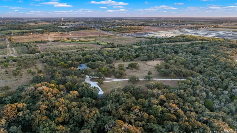 4025 Marion, Seguin, Texas, United States. - Photo 56