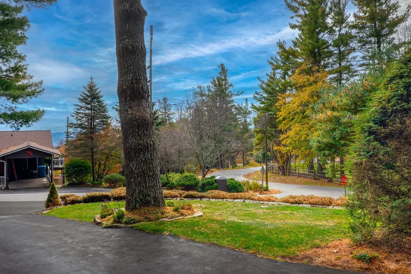 119 Hemlock Lane, Blowing Rock, NC 28605, Blowing Rock, North Carolina, United States. - Photo 45