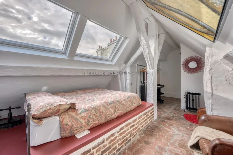 Boulevard Saint-Denis, Paris, Île-de-France, France. - Photo 10