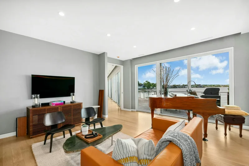 47 Neptune Avenue, Norwalk, Connecticut, United States. - Photo 16