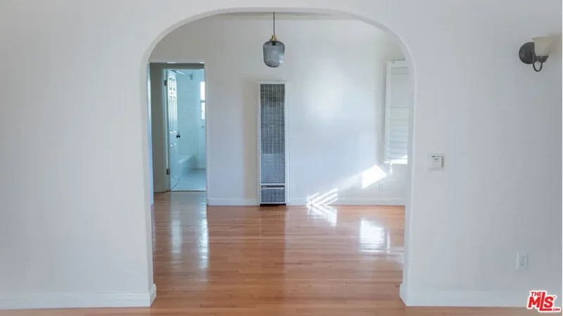 3411 Larga Avenue, Los Angeles, California, United States. - Photo 15