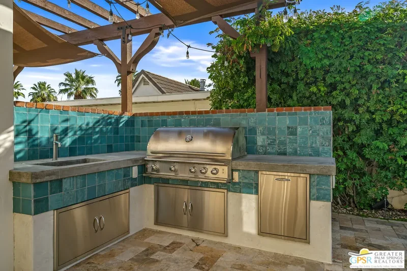 2355 S Pebble Beach Dr, Palm Springs, CA 92264, Palm Springs, California, United States. - Photo 22