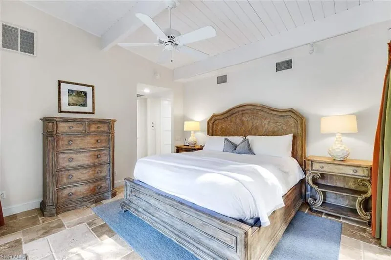 210 Central AVE, Naples, FL, 34102, USA, Naples, Florida, United States. - Photo 17