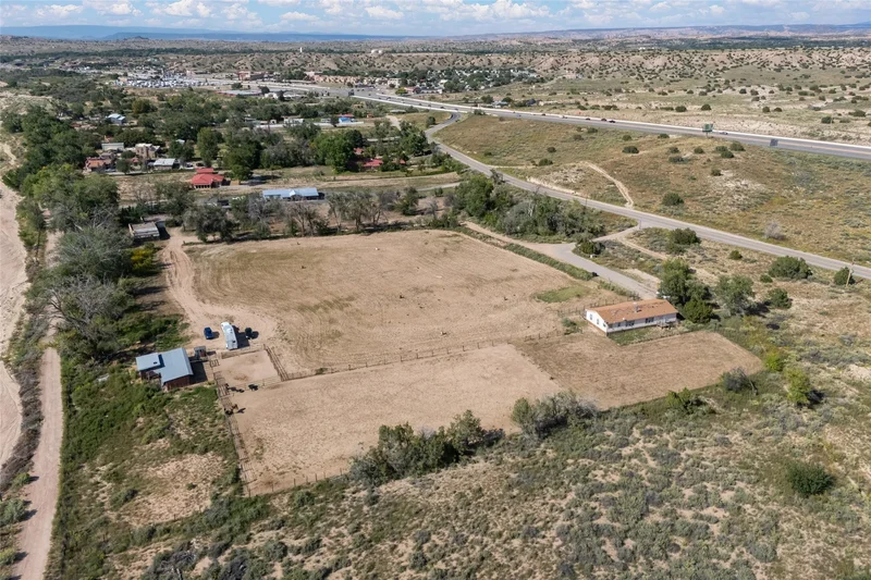 28 Sunlight View, Santa Fe, NM 87506, Santa Fe, New Mexico, United States. - Photo 13