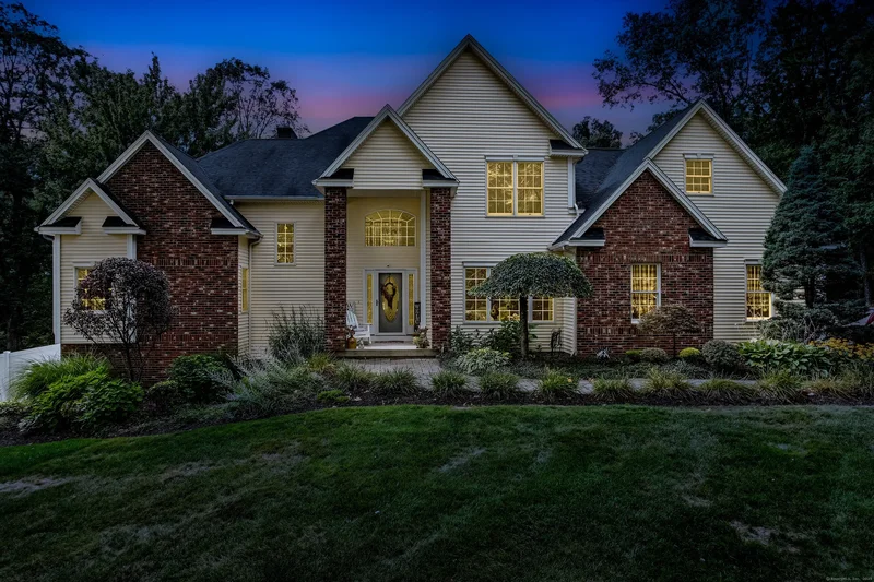 321 Matthews Street, Bristol, Connecticut, United States. - Photo 29
