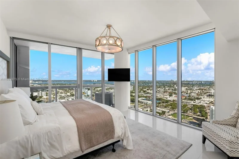 6899 Collins Ave LPH04, Miami Beach, Florida, United States. - Photo 22