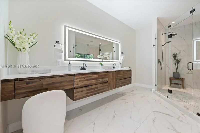 8501 SW 68th St Rd, Miami, Florida, United States. - Photo 13