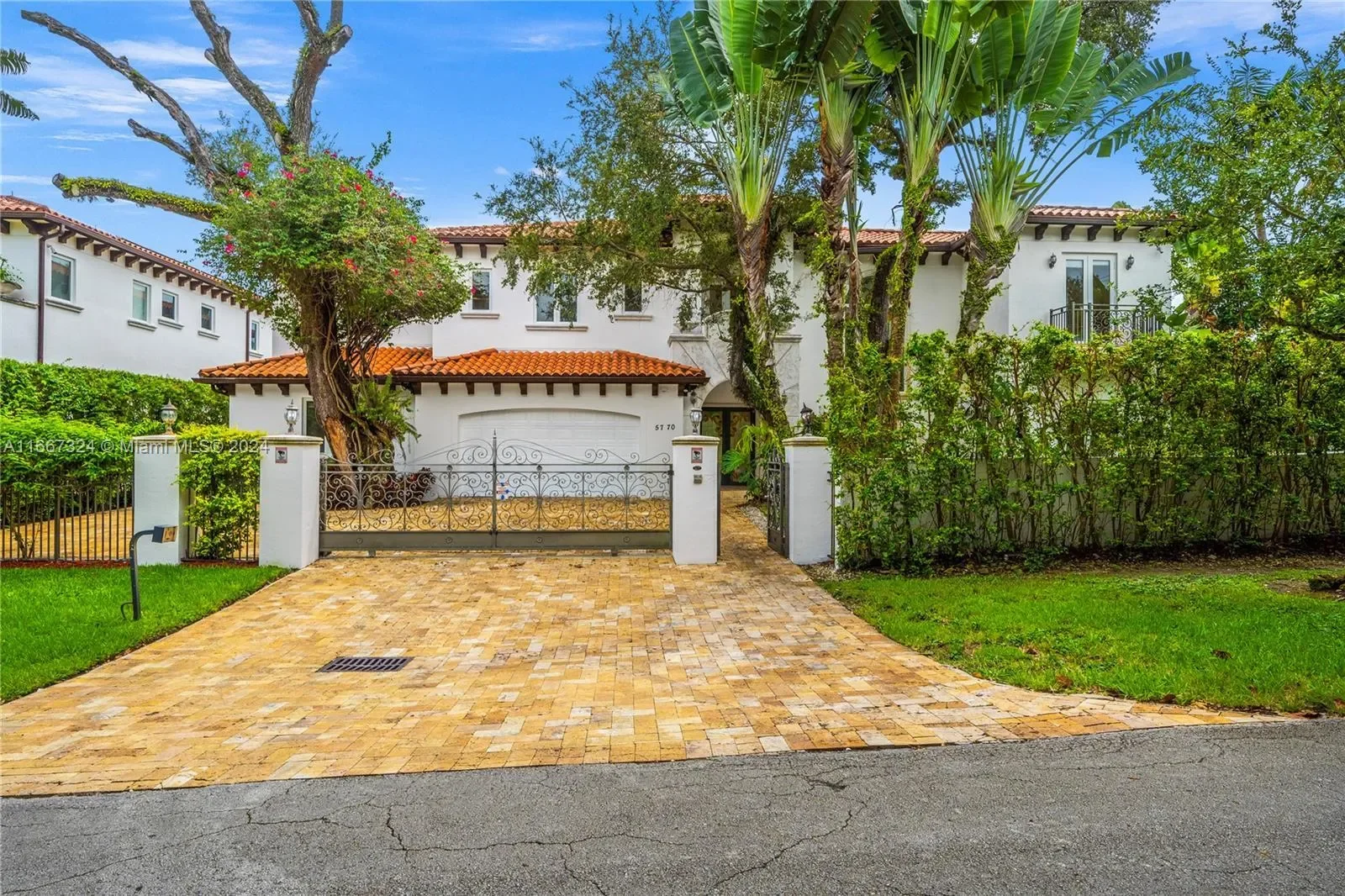 5770 La Luneta Ave, Miami, Florida, United States. - Photo 7