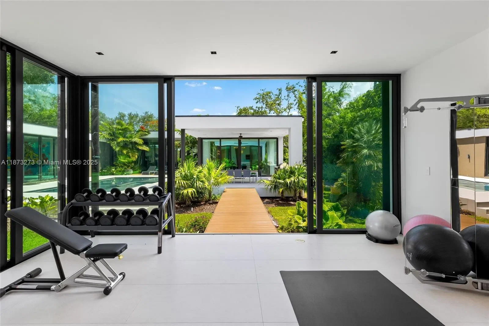 12100 SW 79th Ave, Coral Gables, Florida, United States. - Photo 55