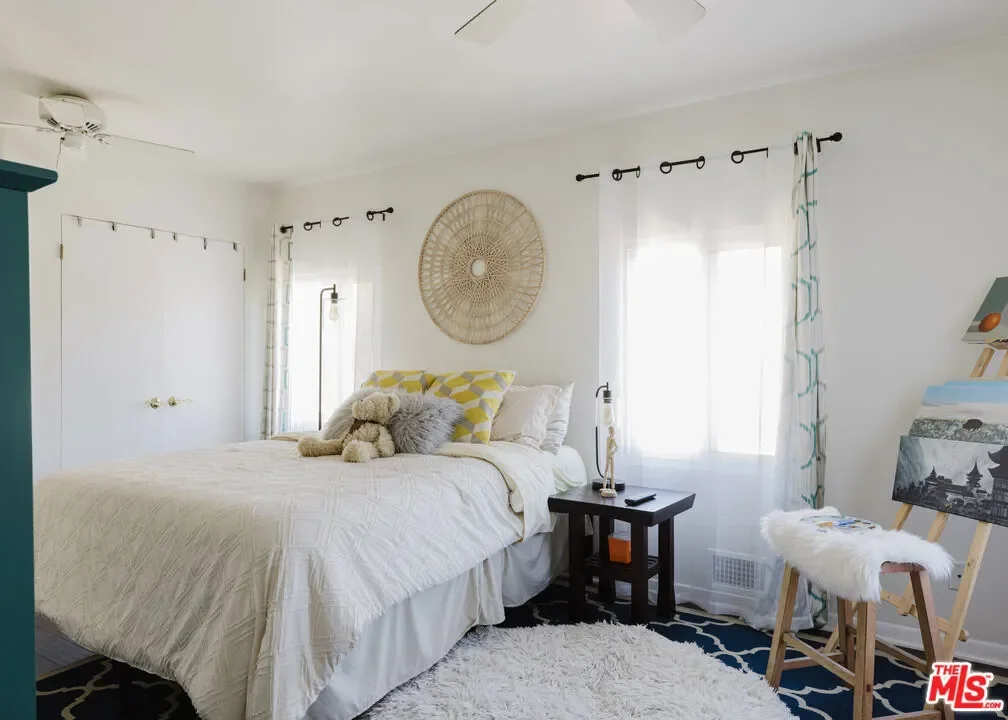 2041 Glencoe Way, Los Angeles, California, United States. - Photo 23