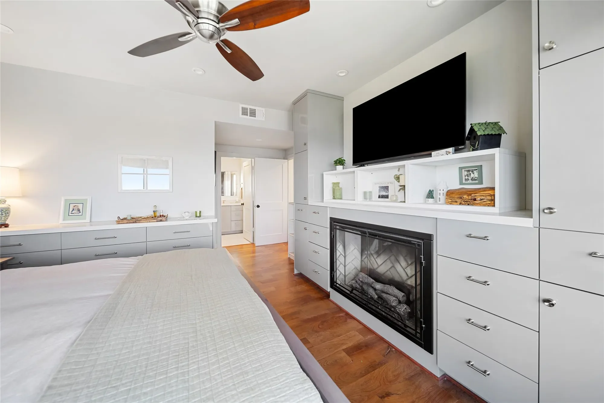 Gallery photo 10