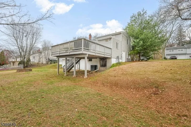 12 Clinton Ln, Wayne Twp., NJ 07470, Wayne, New Jersey, United States. - Photo 29