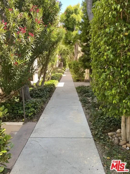 23901 Civic Center Way 114, Malibu, California, United States. - Photo 28