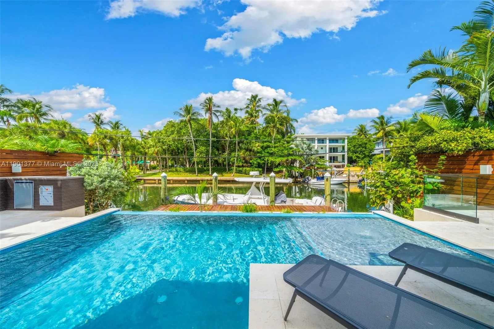 1815 Fairhaven Pl, Miami, Florida, United States. - Photo 34