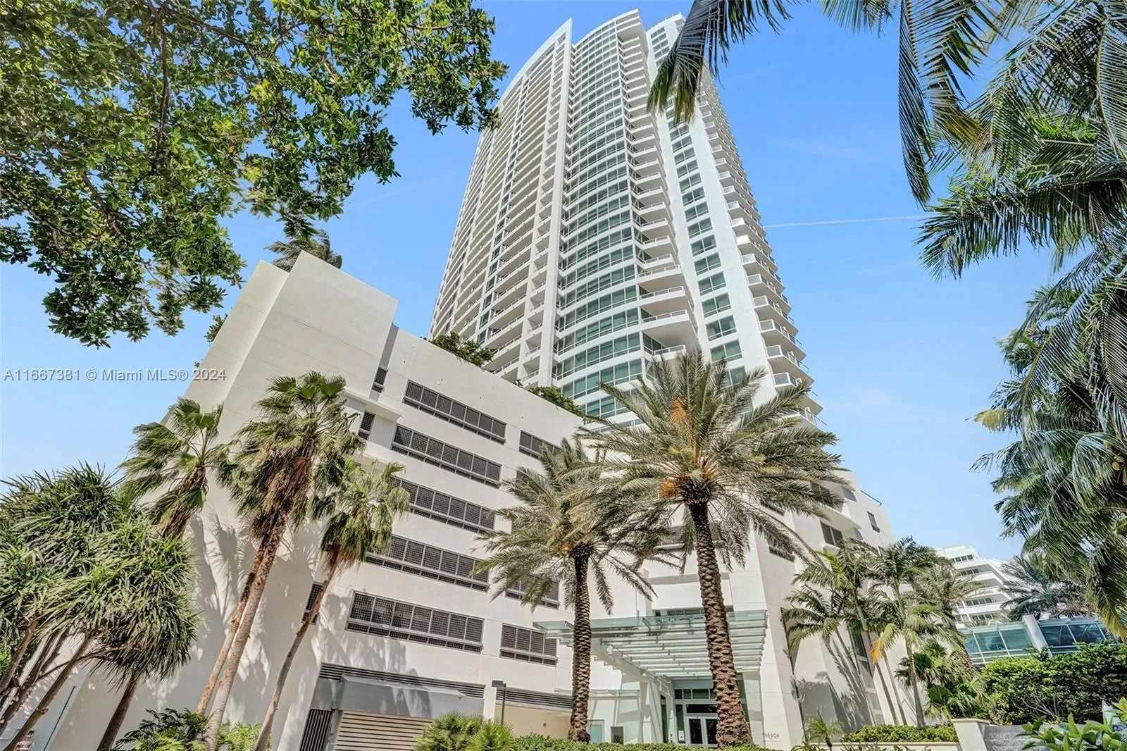 4401 Collins Ave 1709, Miami Beach, Florida, United States. - Photo 26