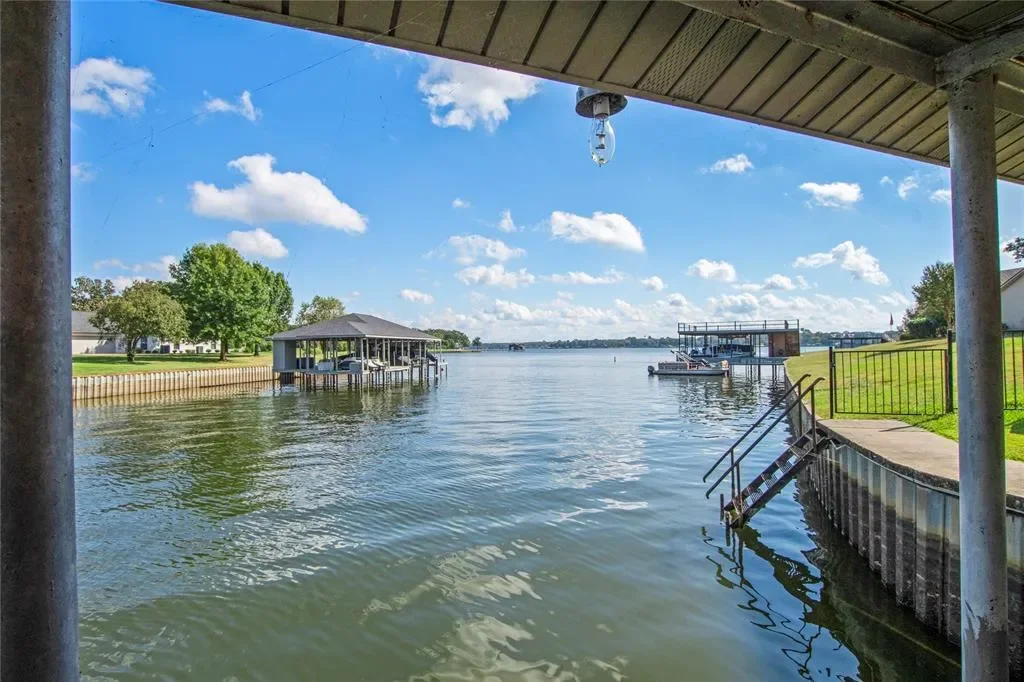 180 Surls Drive, Gun Barrel City, Texas, United States. - Photo 30
