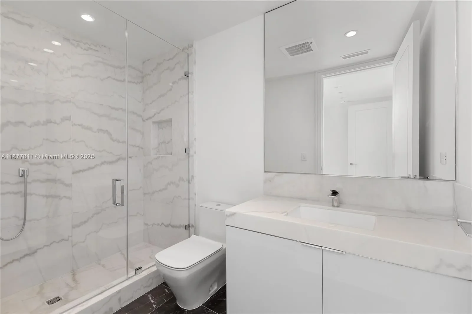 17975 Collins Ave N-1802, Golden Beach, Florida, United States. - Photo 27