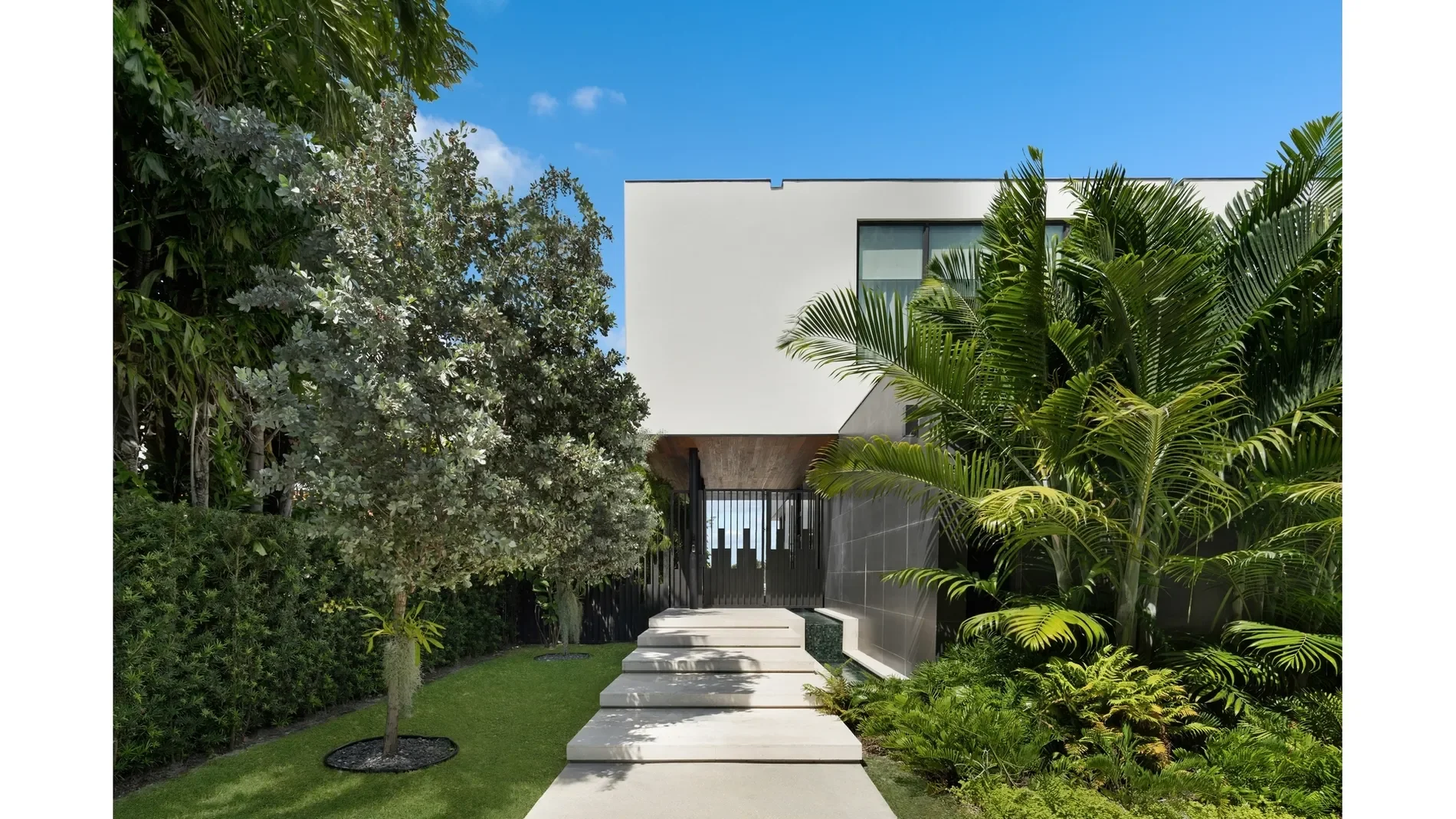 1165 N Biscayne Point Rd, Miami Beach, Florida, United States. - Photo 3