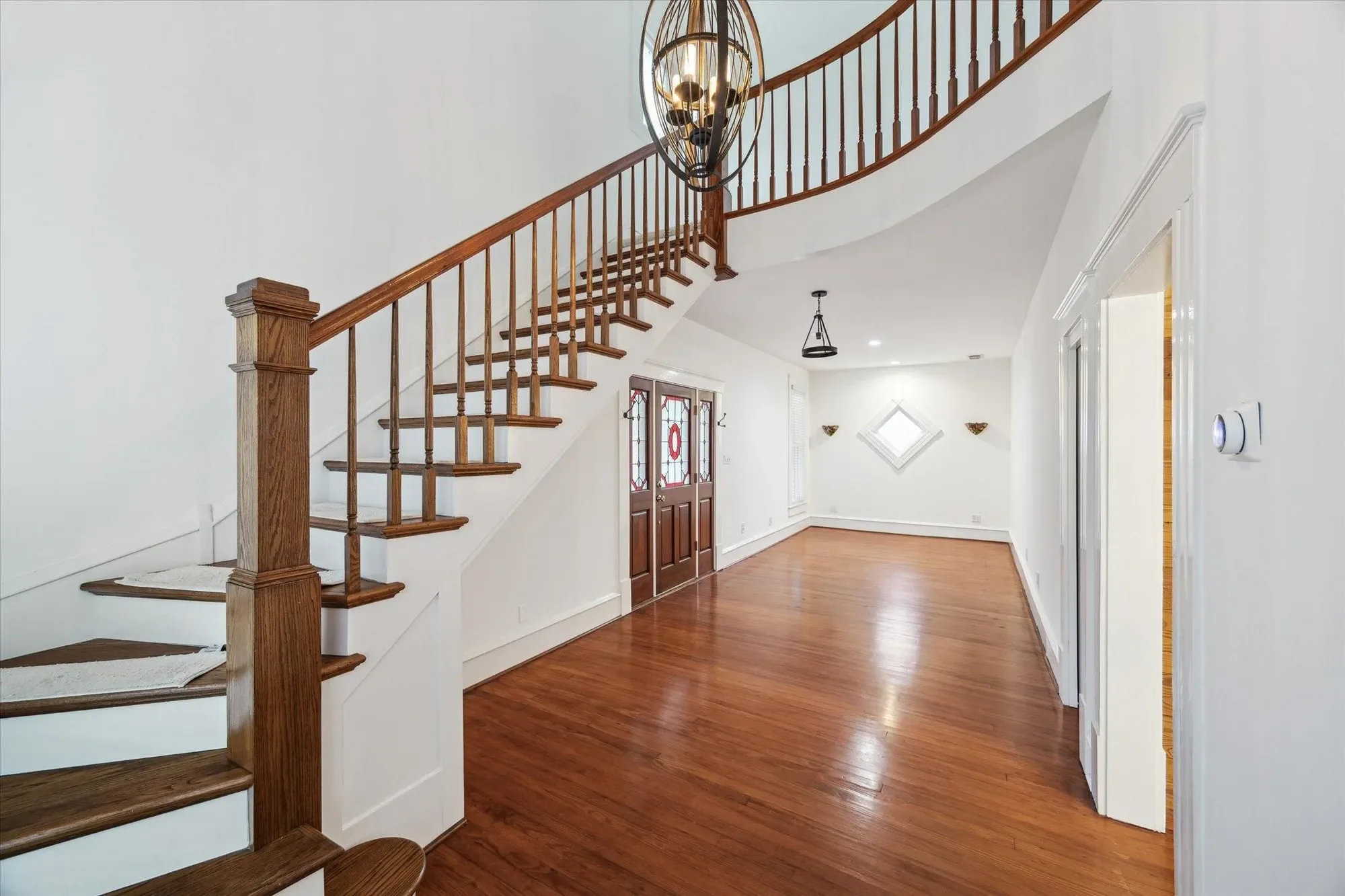 208 E 12th Street, Houston, Texas, United States. - Photo 2