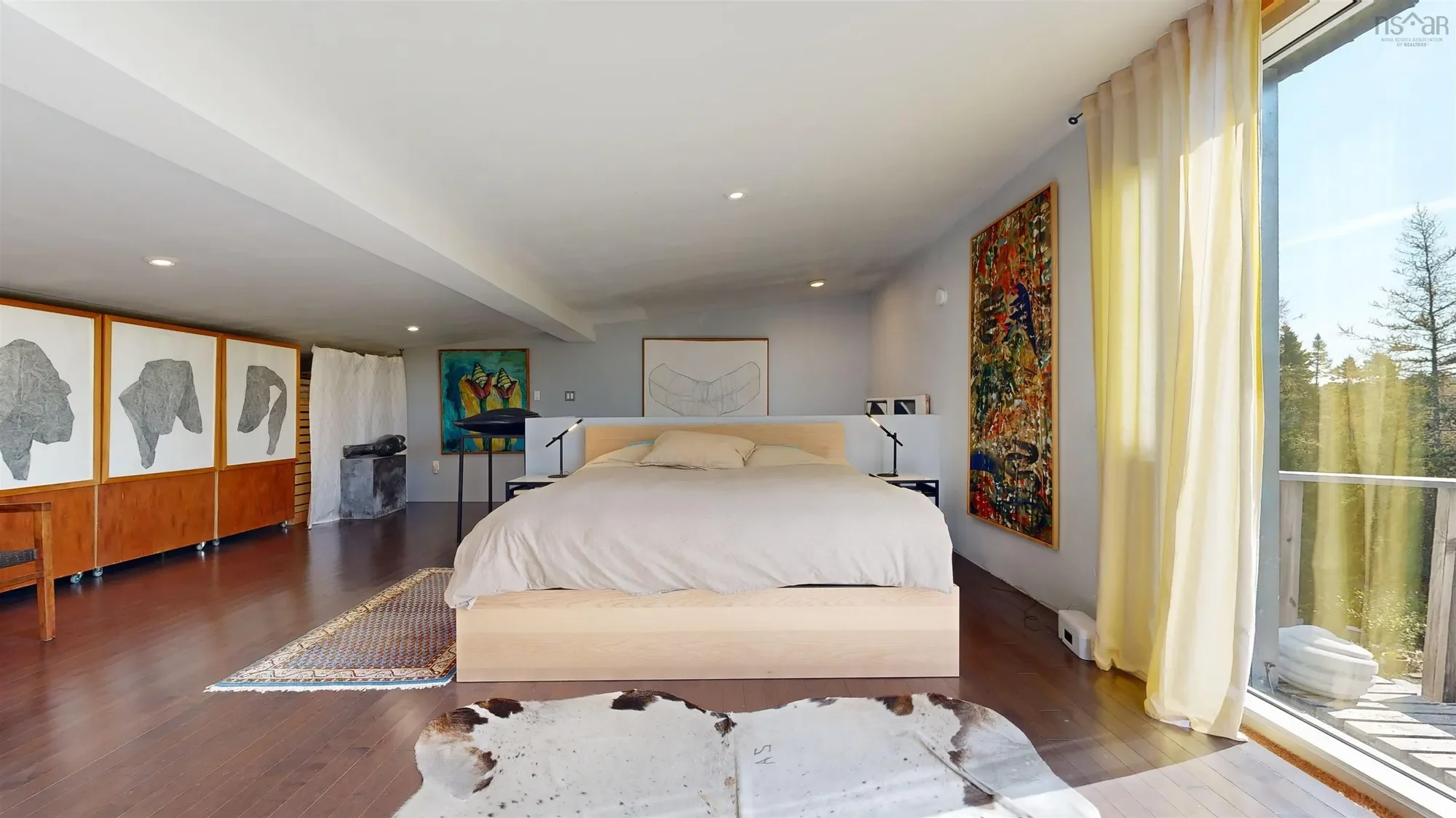 Gallery photo 2