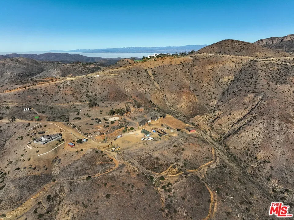 9950 COTHARIN Road, Malibu, California, United States. - Photo 13