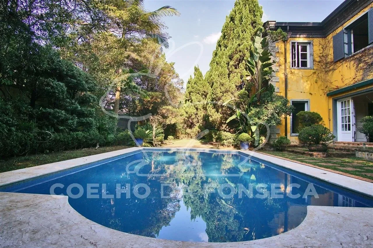 Exterior photo 7