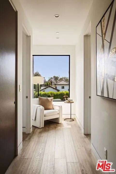 816 N Stanley Avenue, Los Angeles, California, United States. - Photo 25