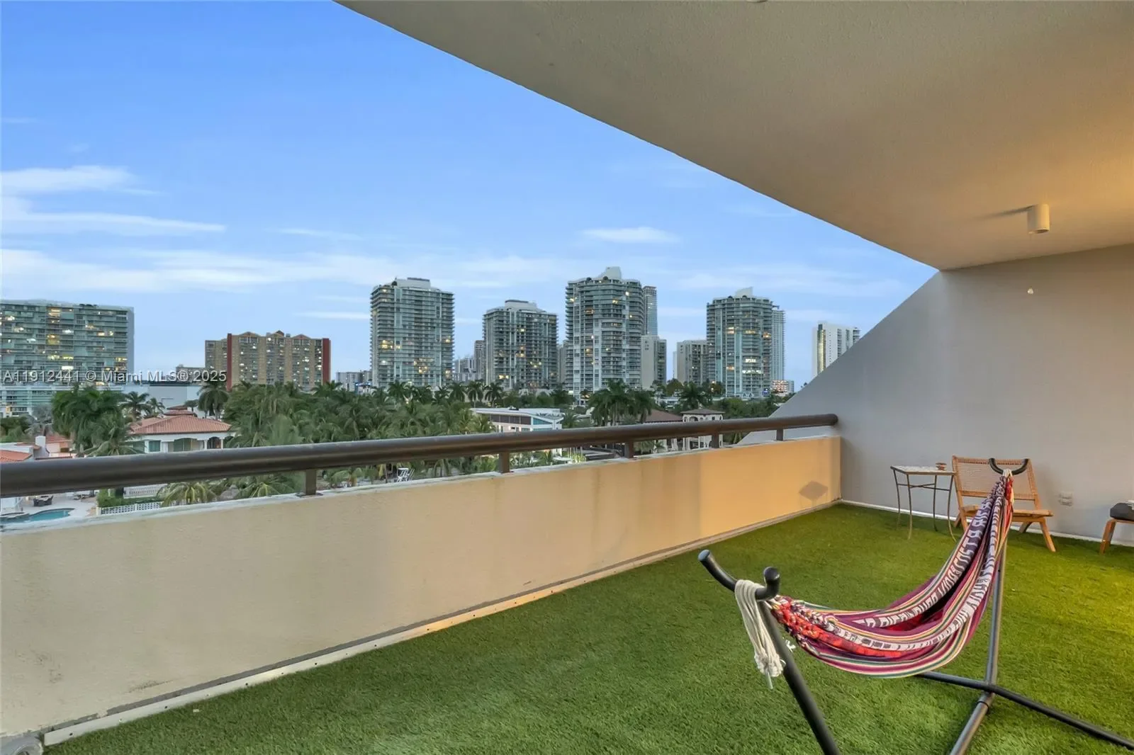 355 Poinciana Dr 1130, Golden Beach, Florida, United States. - Photo 17