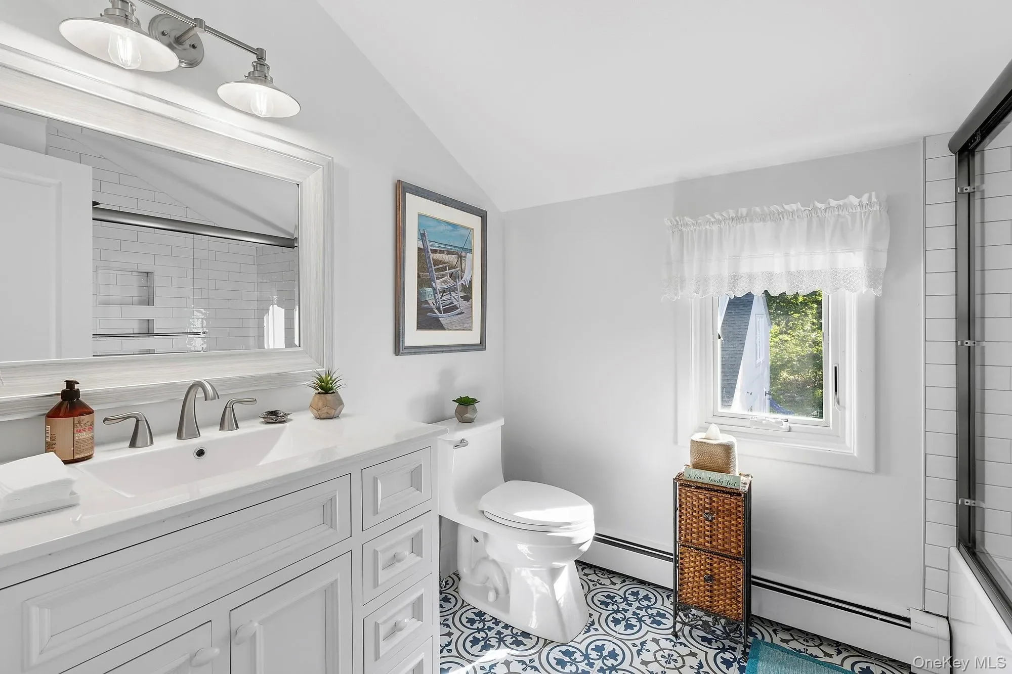12250 Soundview Avenue, Southold, New York, United States. - Photo 3