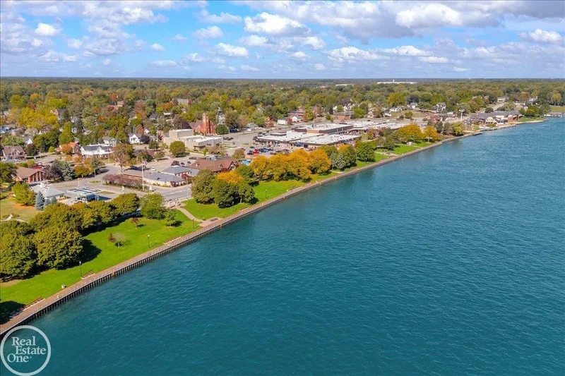 770 N Riverside, Saint Clair, MI, 48079, USA, Saint Clair, Michigan, United States. - Photo 54