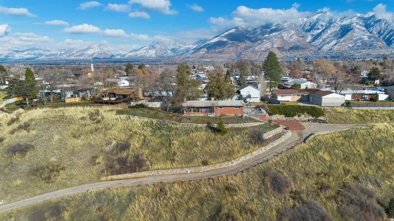 1325 E MILNE LN, Midvale, Utah, United States. - Photo 17