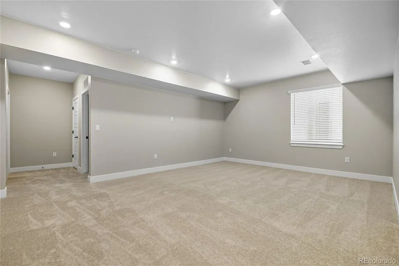 5591 Farrier Point, Castle Rock, Colorado, United States. - Photo 27
